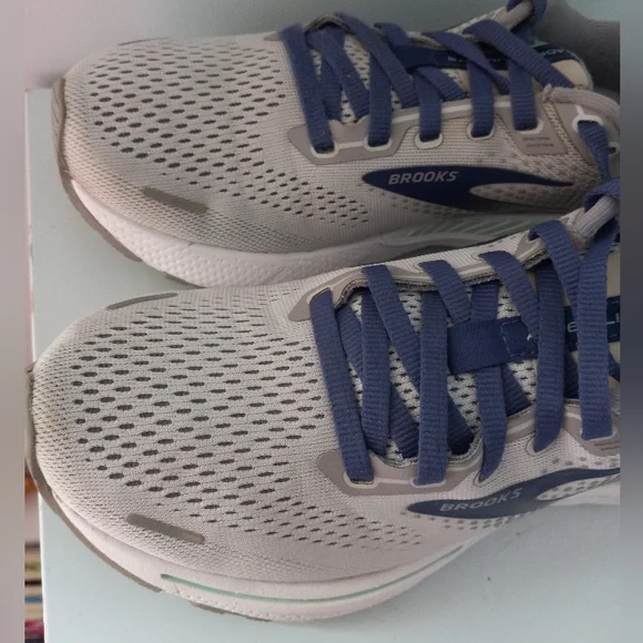 Brooks Adrenaline GTS 22 Running Shoes in Alloy Grey Purple Teal Sz 7 Women - Picture 7 of 9